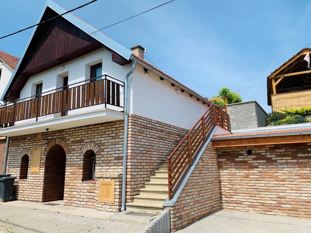 Villa Ubytovani U Lisaka Foxe Bulhary Exterior foto